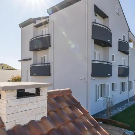 شقة One-bedroom With Garden View Kaštela